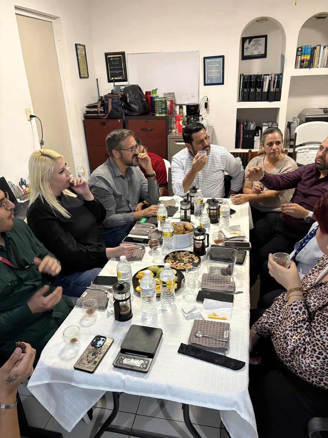 Cata en grupo de café Milito